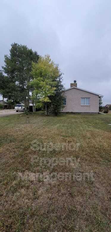 7014 Ridge Rd - Photo 4 of 37