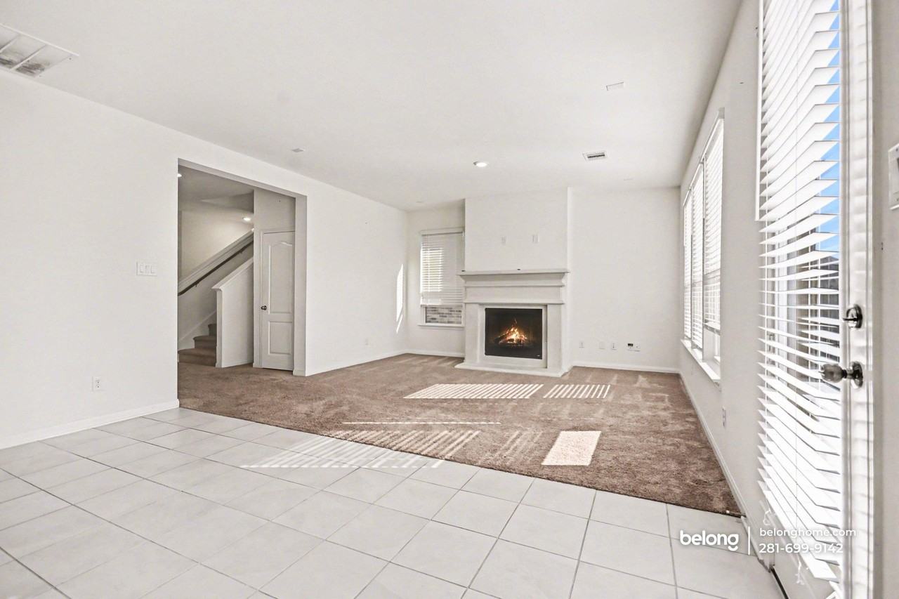 7218 Bakersfield Ct - Photo 7 of 27