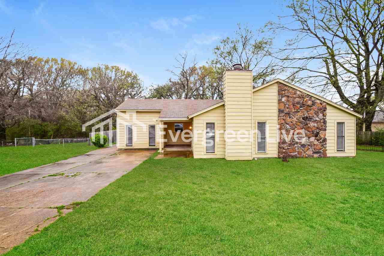 3312 Spring Shadow Dr - Photo 2 of 15