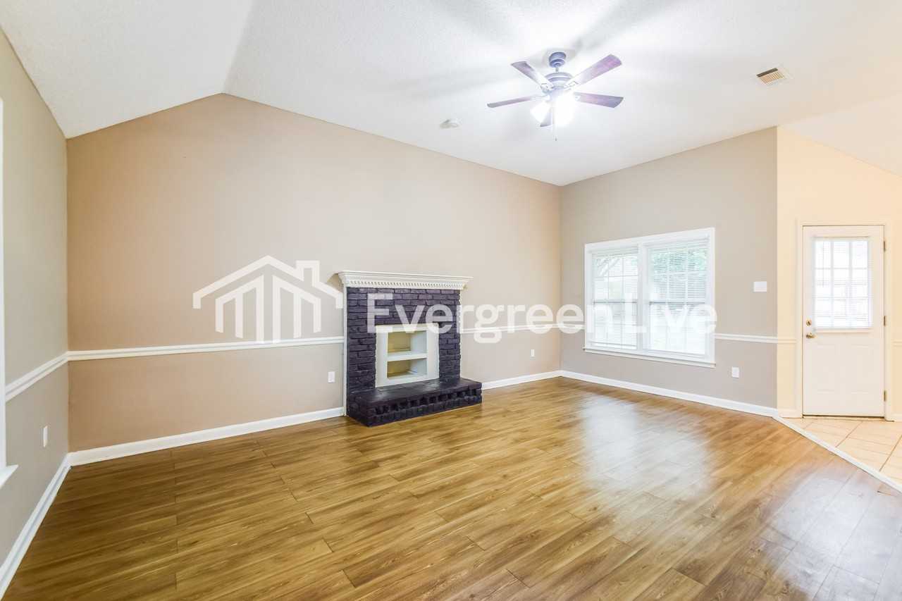 4371 Ross Rd - Photo 3 of 15