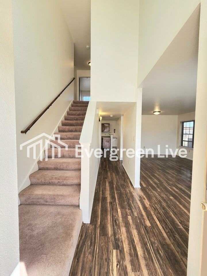 4333 Lew Wallace Dr - Photo 2 of 21