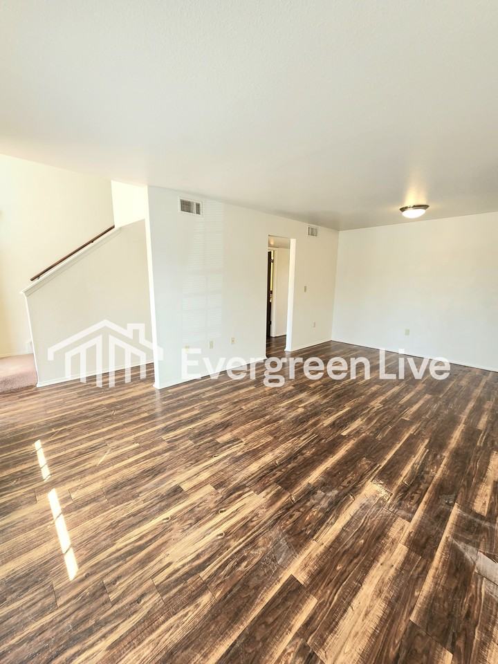 4333 Lew Wallace Dr - Photo 3 of 21