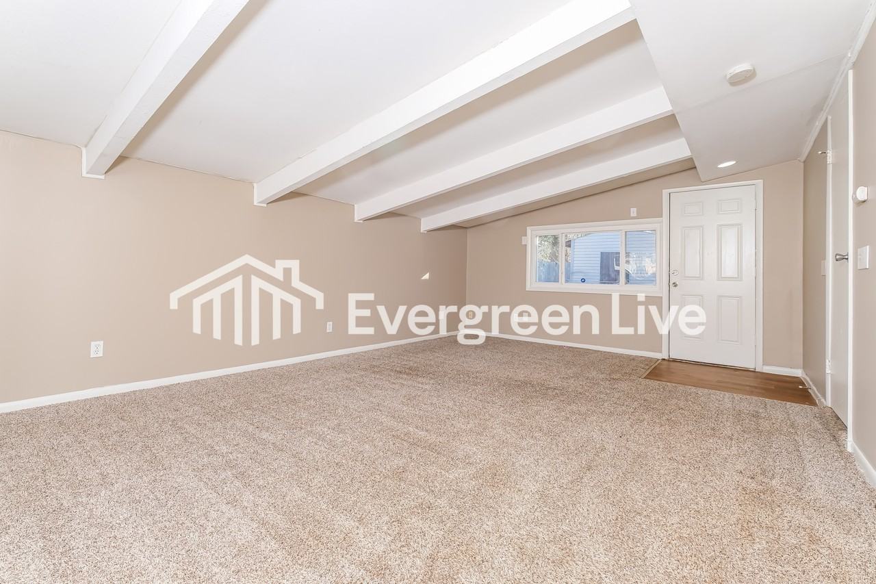 1594 Shady Lane Rd - Photo 6 of 15