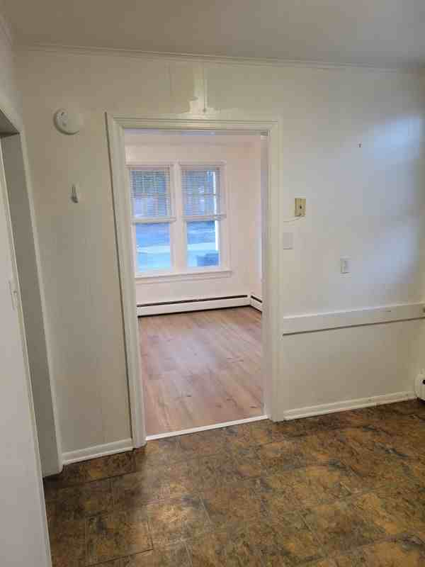 1024 N High St - Photo 4 of 10