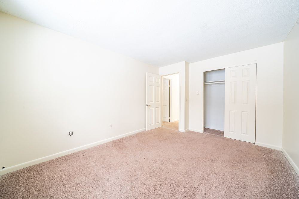 1 Charleston Ave ##14 - Photo 3 of 5