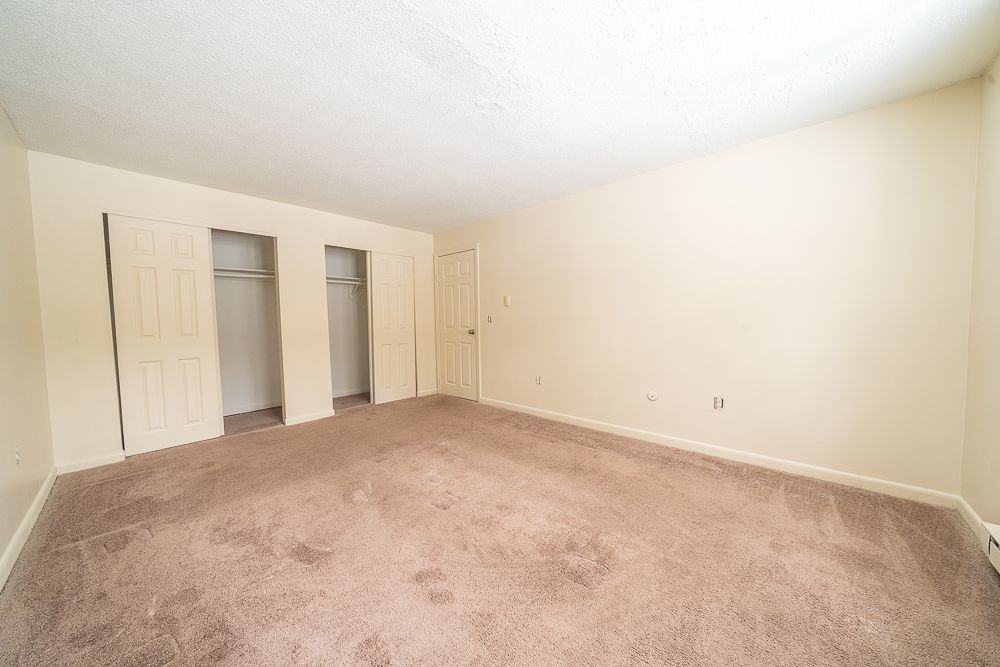 1 Charleston Ave ##14 - Photo 5 of 5