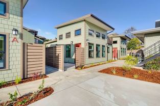 127 E Foothill Blvd ##B - Photo 1 of 1