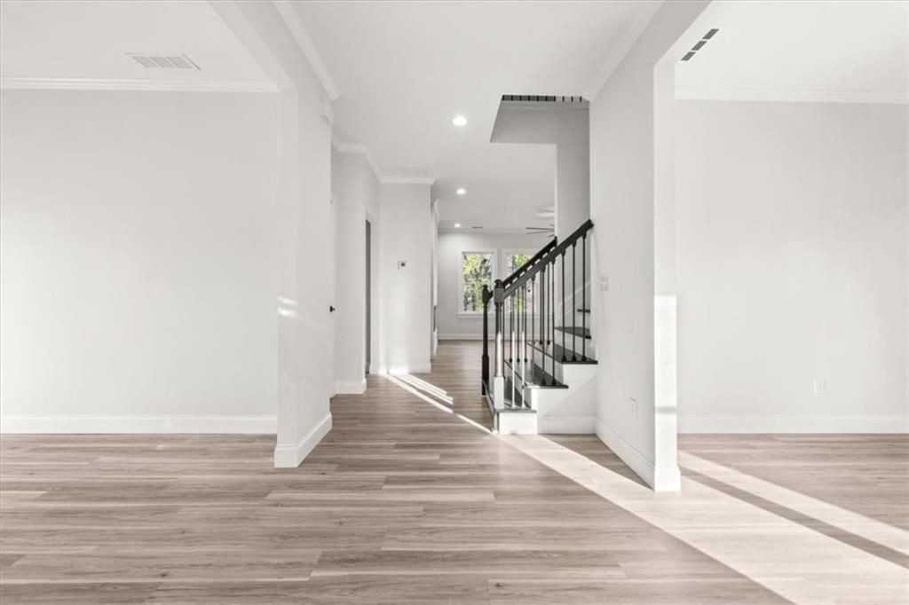 2895 Jones Mill Rd - Photo 3 of 50