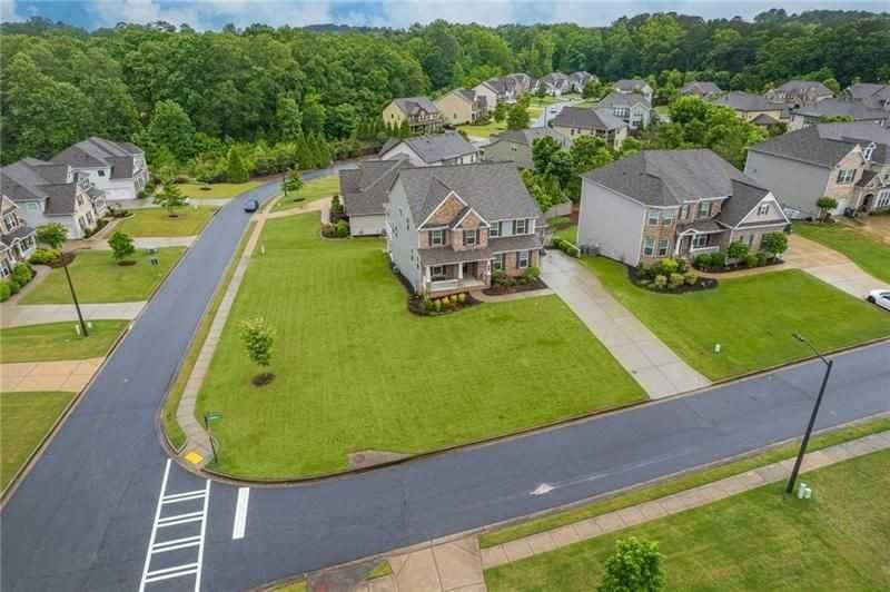 301 Cochin Dr - Photo 6 of 48