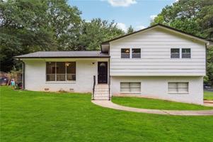 featured image of 2985 Dodson Dr