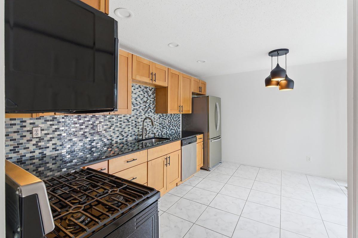 44 Kingfisher Ct - Photo 4 of 29