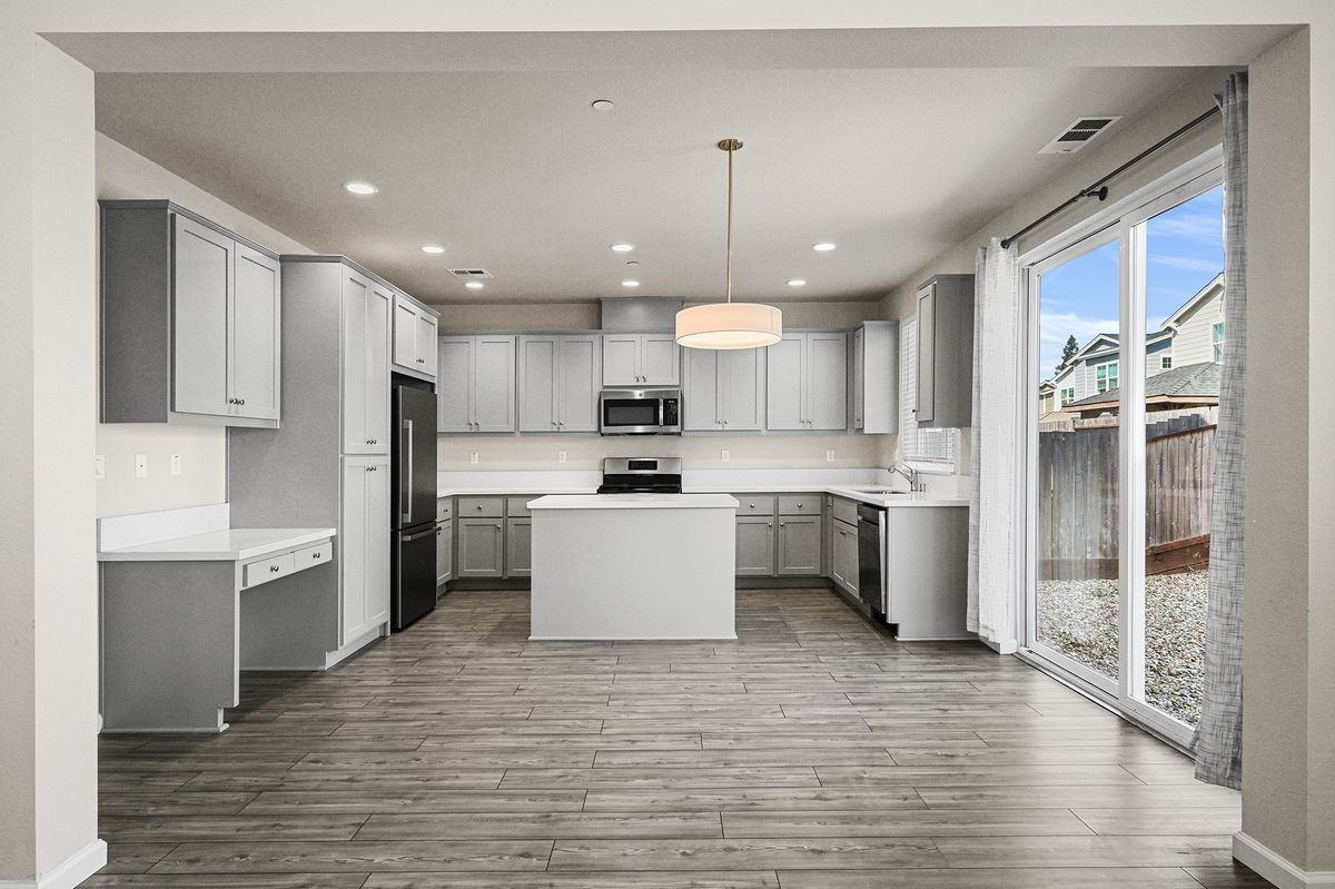 1477 Cecilia Dr - Photo 5 of 19