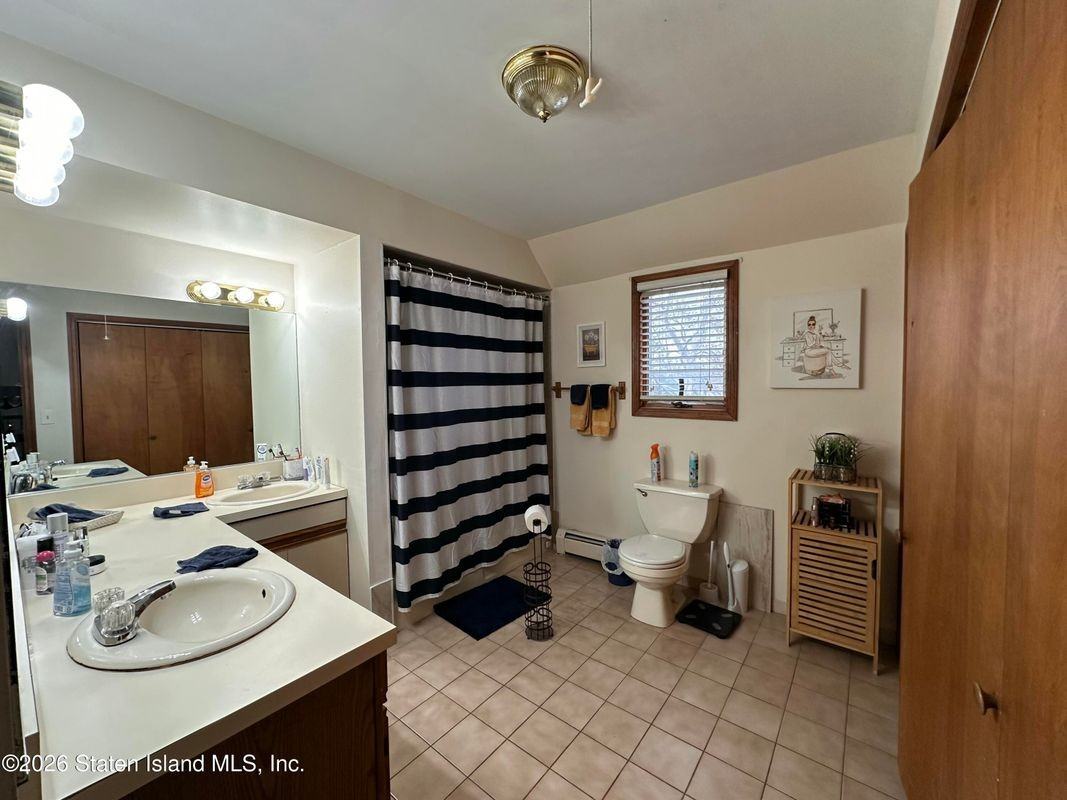 298 Pacific Ave - Photo 6 of 6