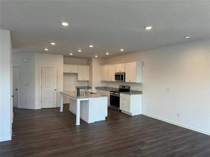 100 Mission Blvd - Photo 5 of 17