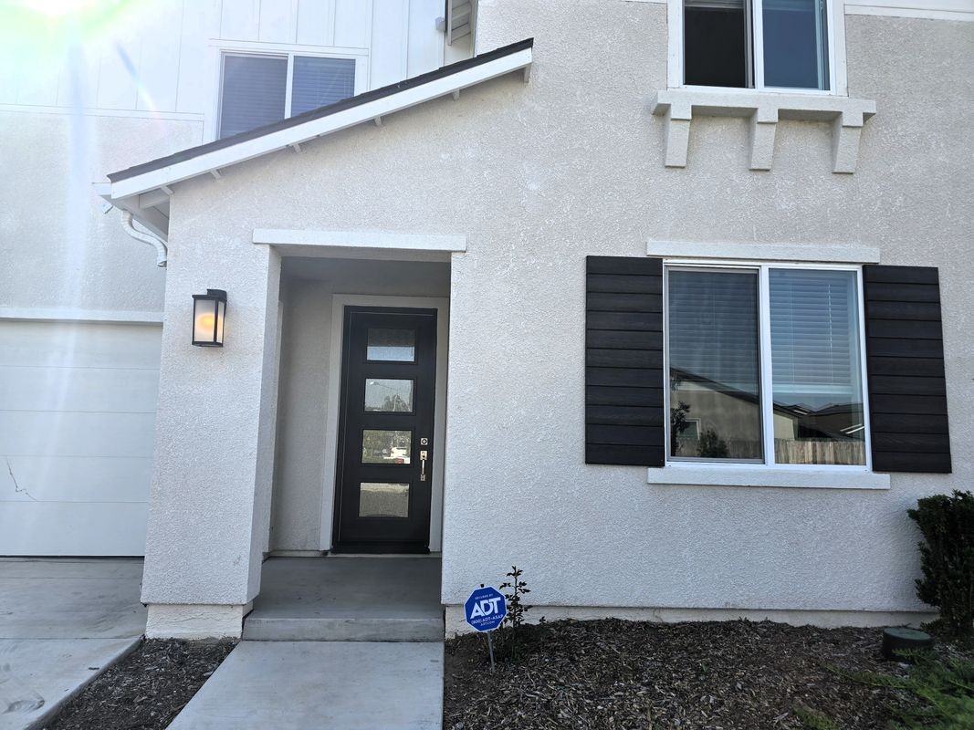 1779 N Filbert Ave - Photo 5 of 50