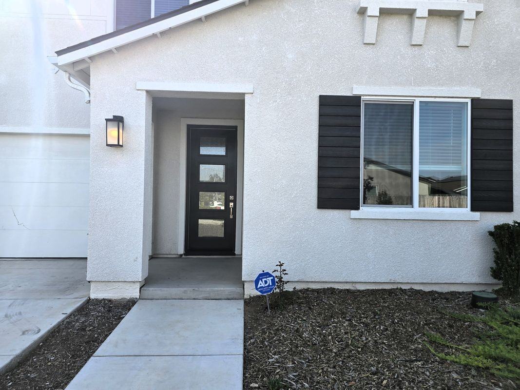 1779 N Filbert Ave - Photo 6 of 50