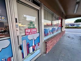 featured image of 7131 Pembroke Rd