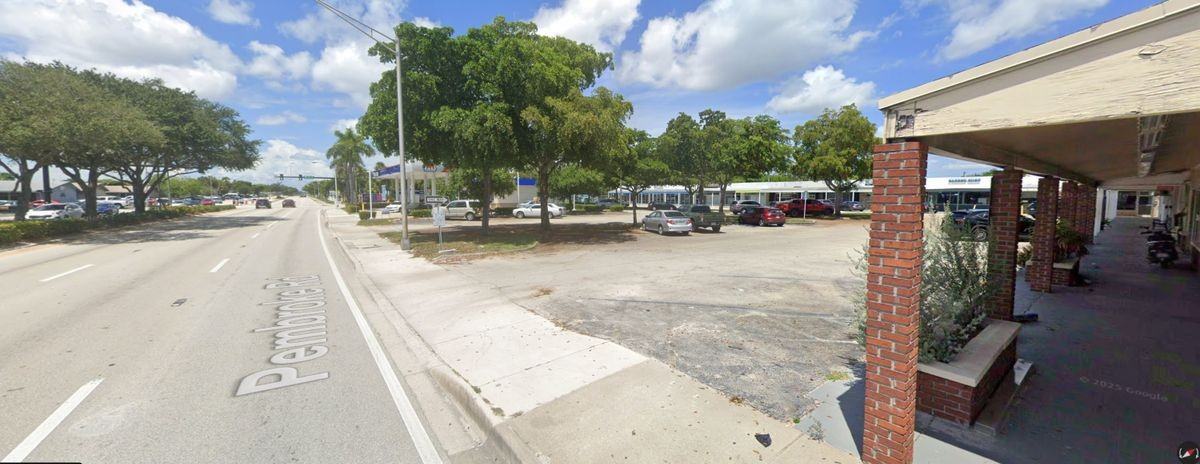 7153 Pembroke Rd - Photo 6 of 6