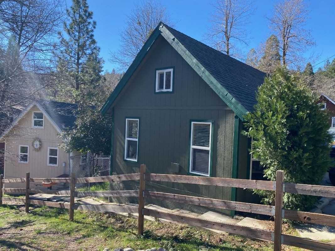 22662 Seeley Dr - Photo 2 of 10