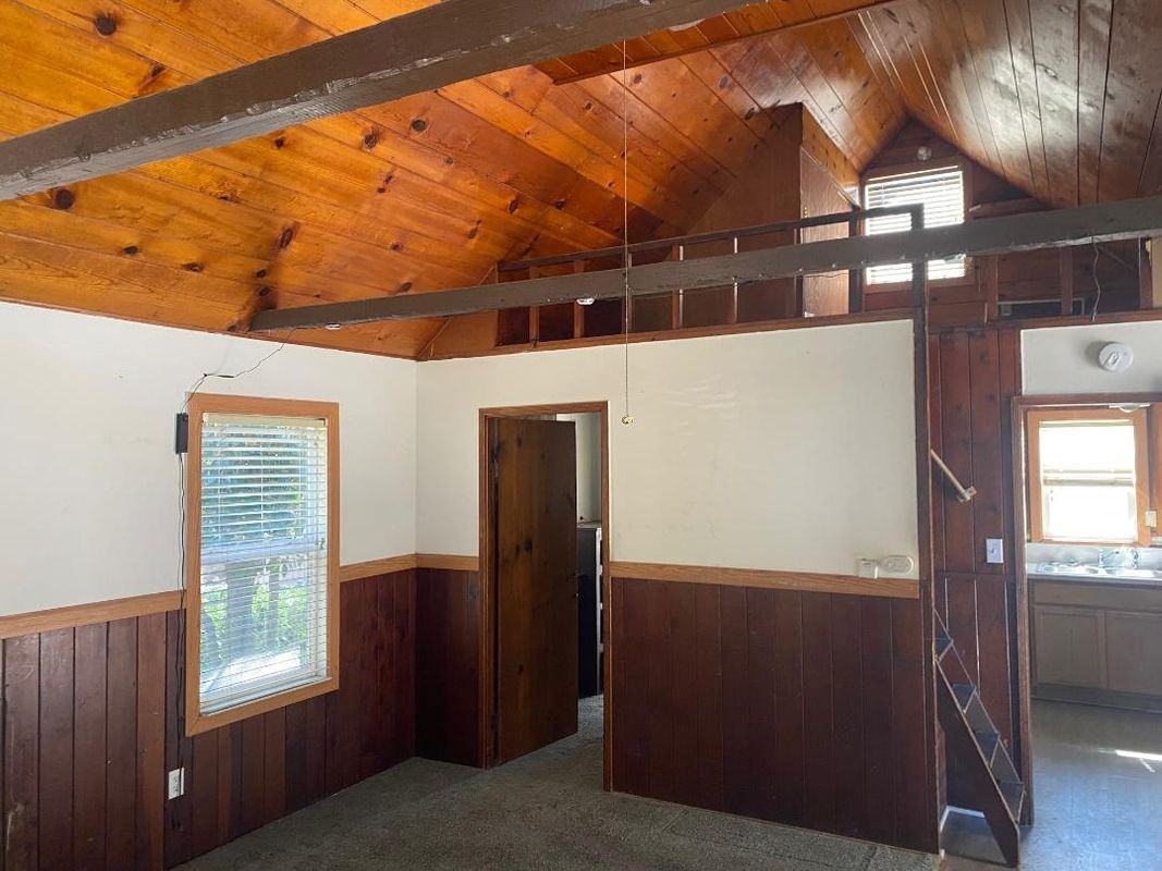 22662 Seeley Dr - Photo 4 of 10