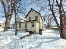 featured image of 418 Rose St