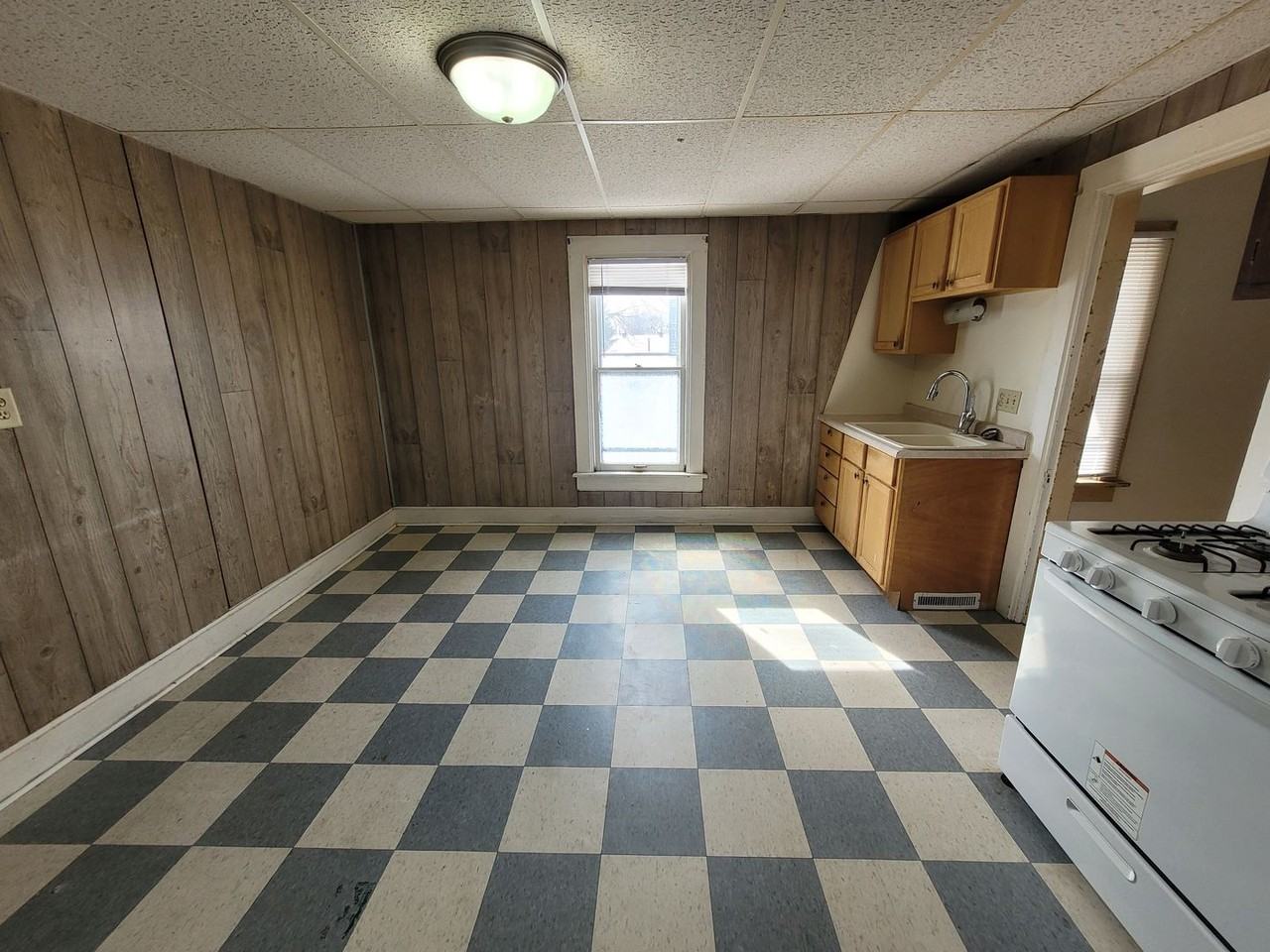 nre418 - Photo 3 of 15