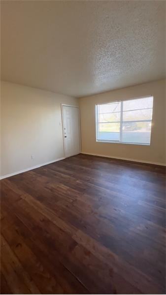 1403 Jl Davis Ave - Photo 5 of 12