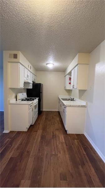 1403 Jl Davis Ave - Photo 6 of 12