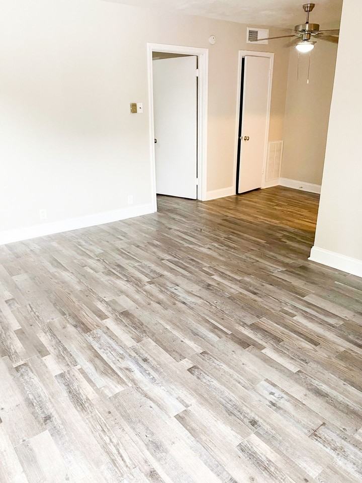 1809 on Cox Apartments - Photo 7 of 38