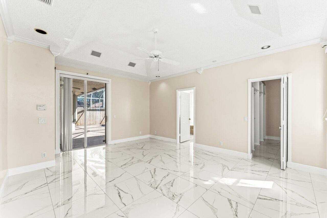 5872 Nw 73rd Ct - Photo 4 of 24