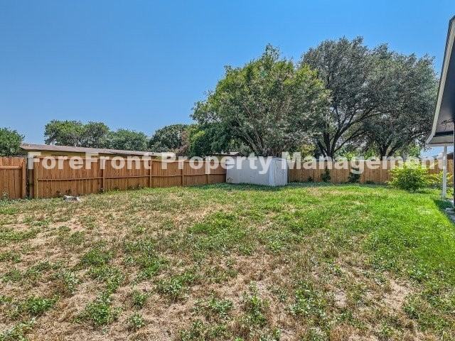 7422 Stonehouse Dr - Photo 6 of 32