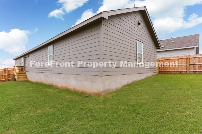 6503 Scarecrow Way - Photo 3 of 20