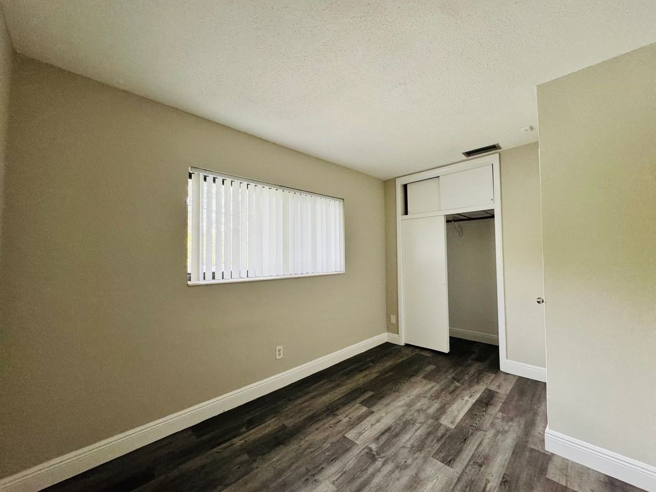 ACS 1041 LLC - Photo 6 of 18