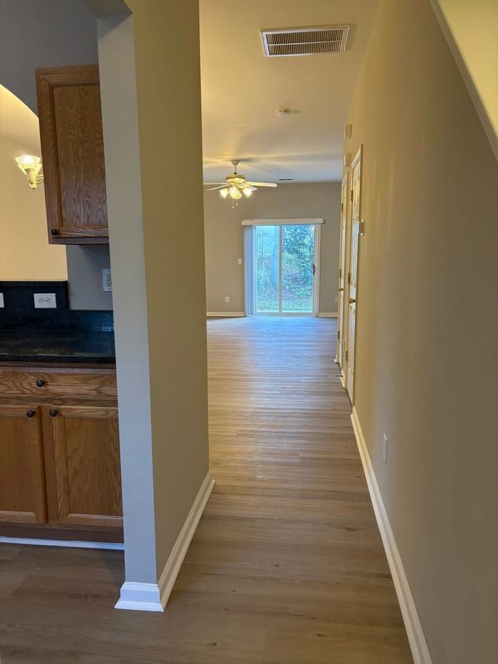 2224 Winthrop Chase Dr - Photo 3 of 16