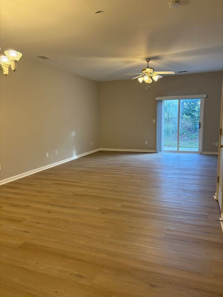 2224 Winthrop Chase Dr - Photo 4 of 16