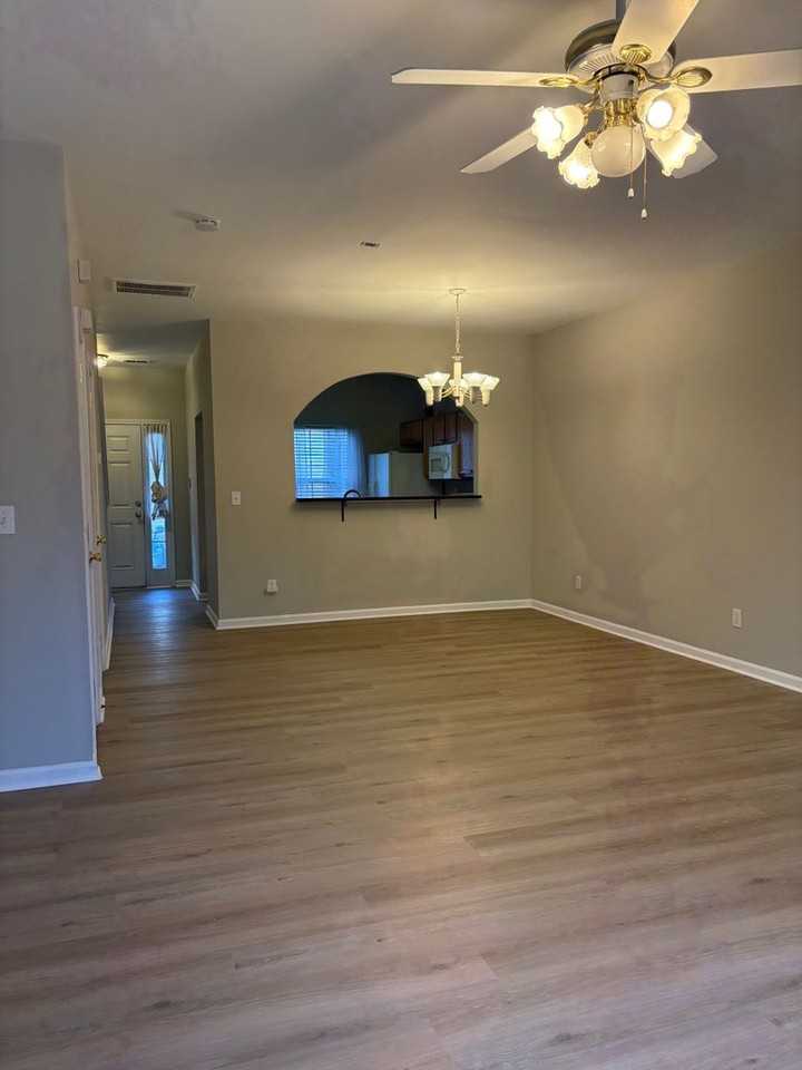 2224 Winthrop Chase Dr - Photo 7 of 16