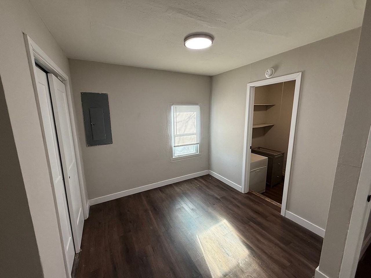 210 Highview Ave - Photo 3 of 35