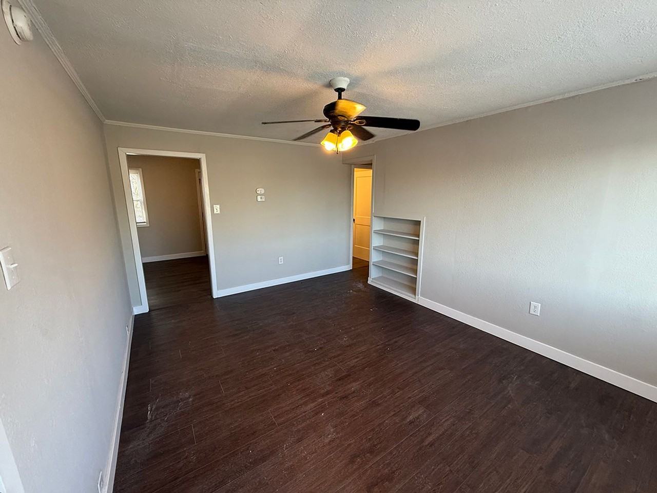 210 Highview Ave - Photo 5 of 35