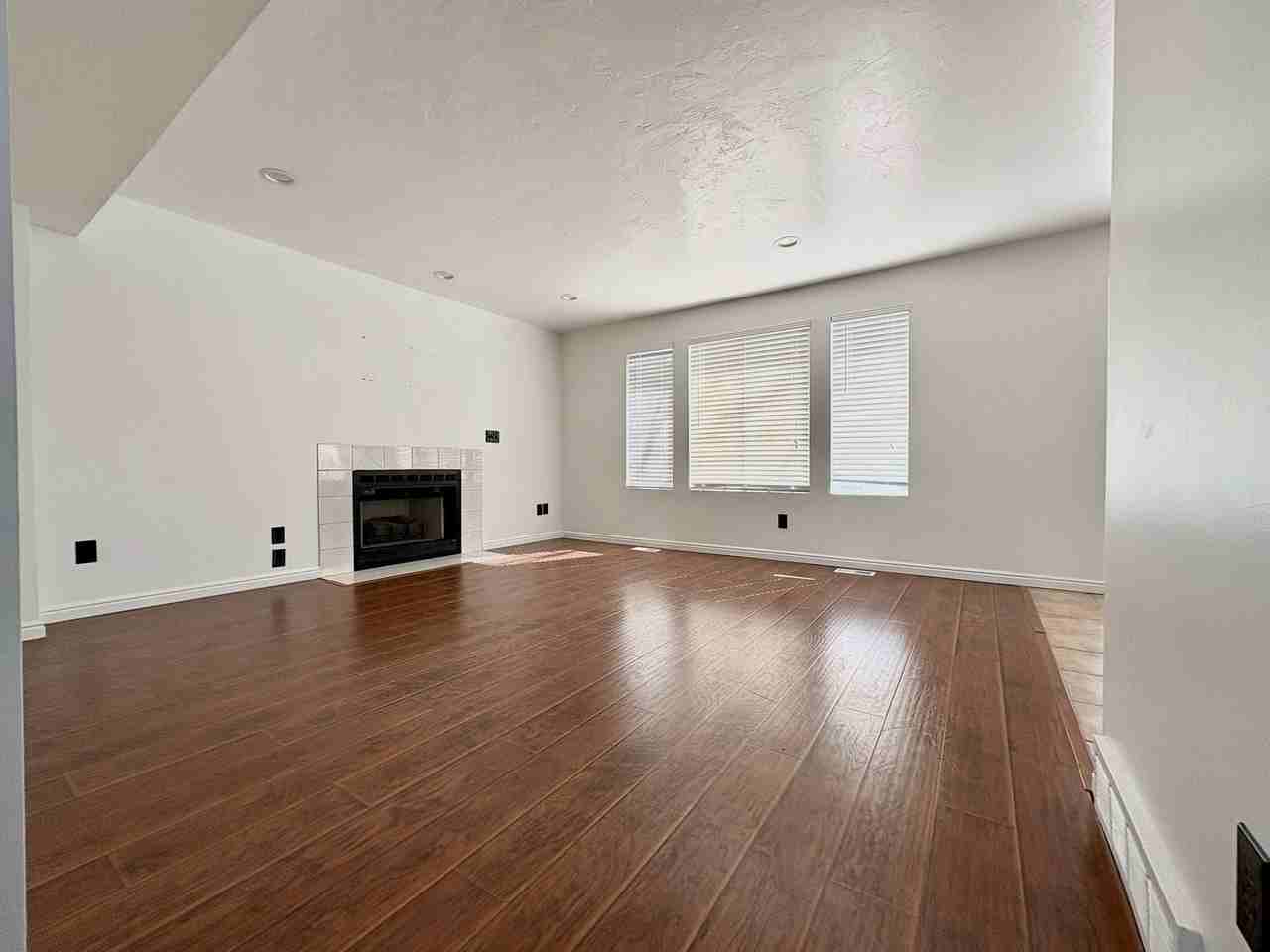 4111 W 9580 S - Photo 7 of 45