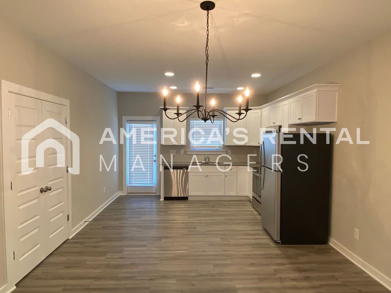 15650 Capstone Blvd - Photo 6 of 42