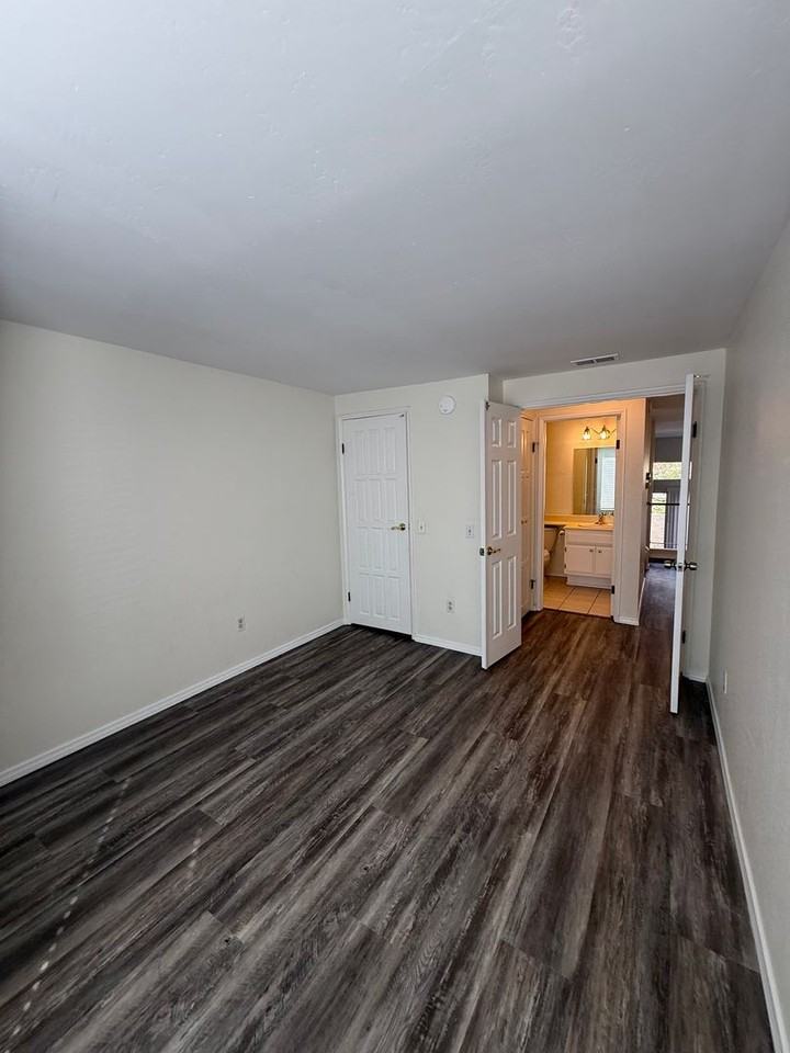 5715 Baltimore Dr #88 - Photo 6 of 10