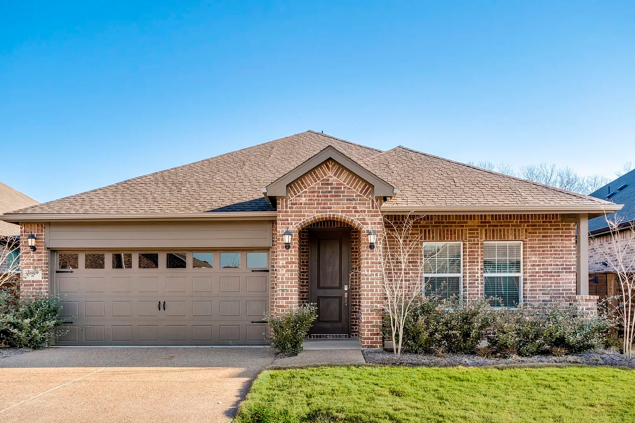 3609 Grace Ln - Photo 2 of 40