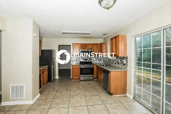 1496 Paladin Ct - Photo 7 of 18
