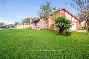 featured image of 11303 Springtail Ln