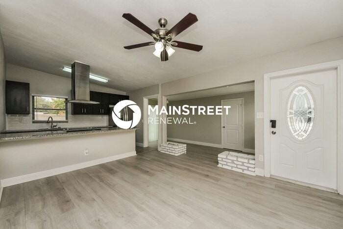 5719 Camellia Dr - Photo 4 of 16