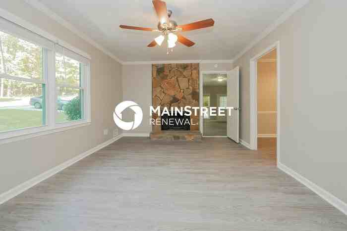 95 Wilhelmina Dr - Photo 5 of 17