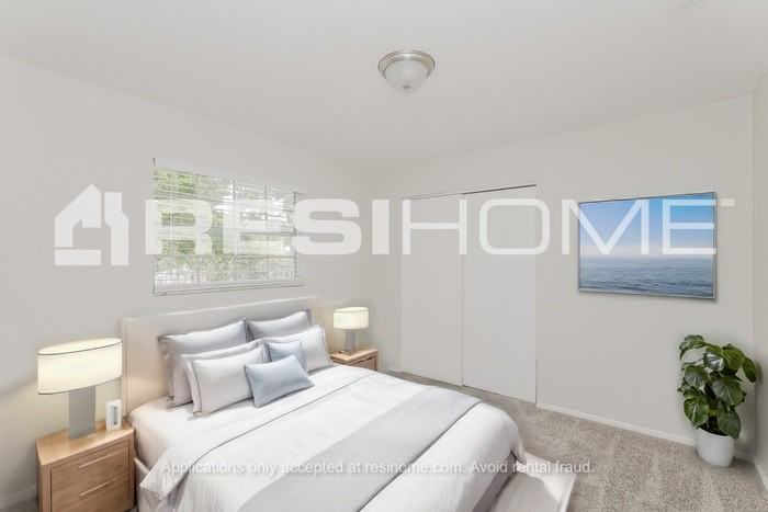 5621 7th St S - Photo 7 of 16