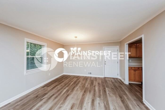 6185 Hillpine Dr - Photo 6 of 16