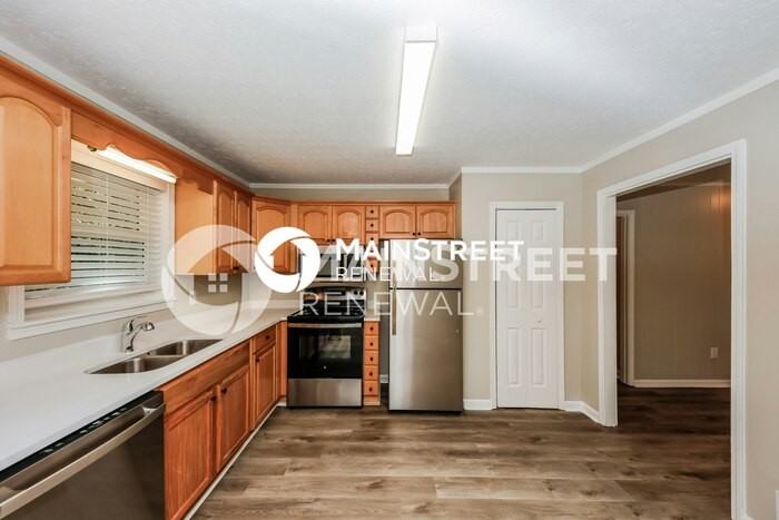 6185 Hillpine Dr - Photo 7 of 16