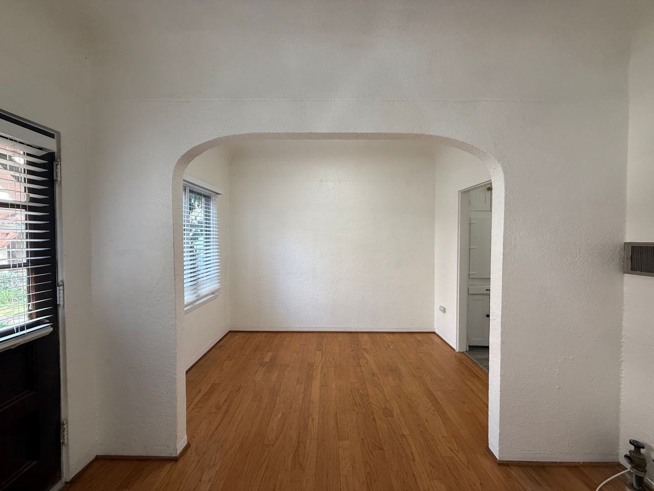 2354 3rd Ave - Photo 2 of 10